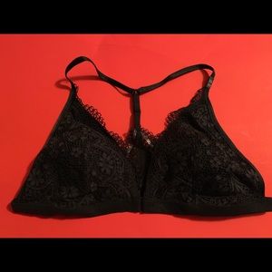 Victoria’s Secret Lace Front-Close Bralette XL